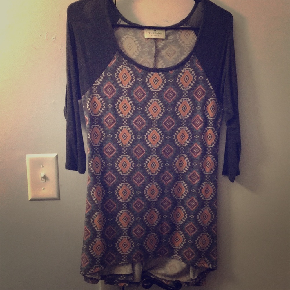 Quarter sleeve top.